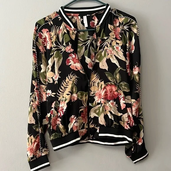 FLORAL Light Jacket - Picture 1 of 3